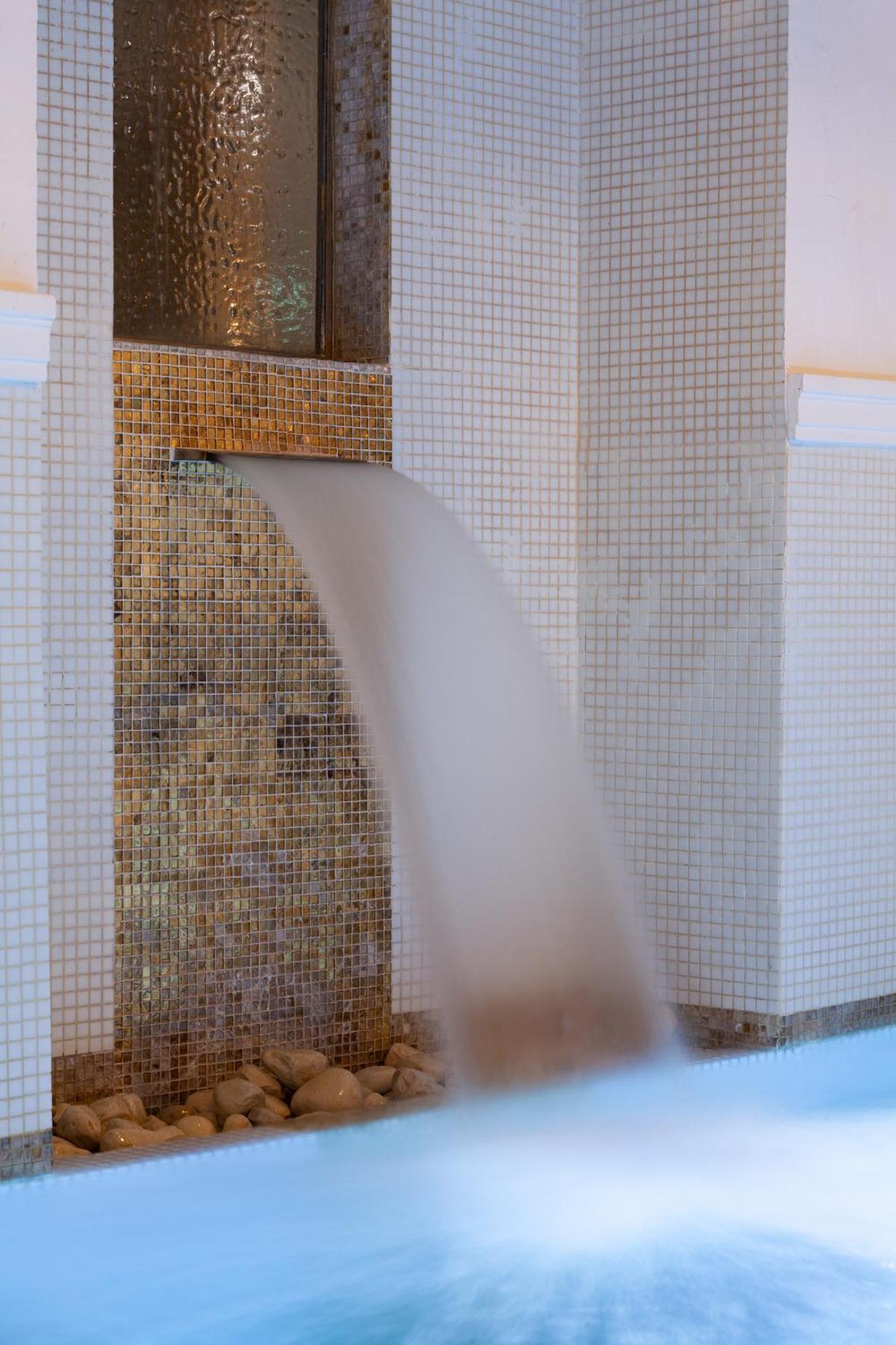 Nora Club Hotel & Spa Pula Kültér fotó