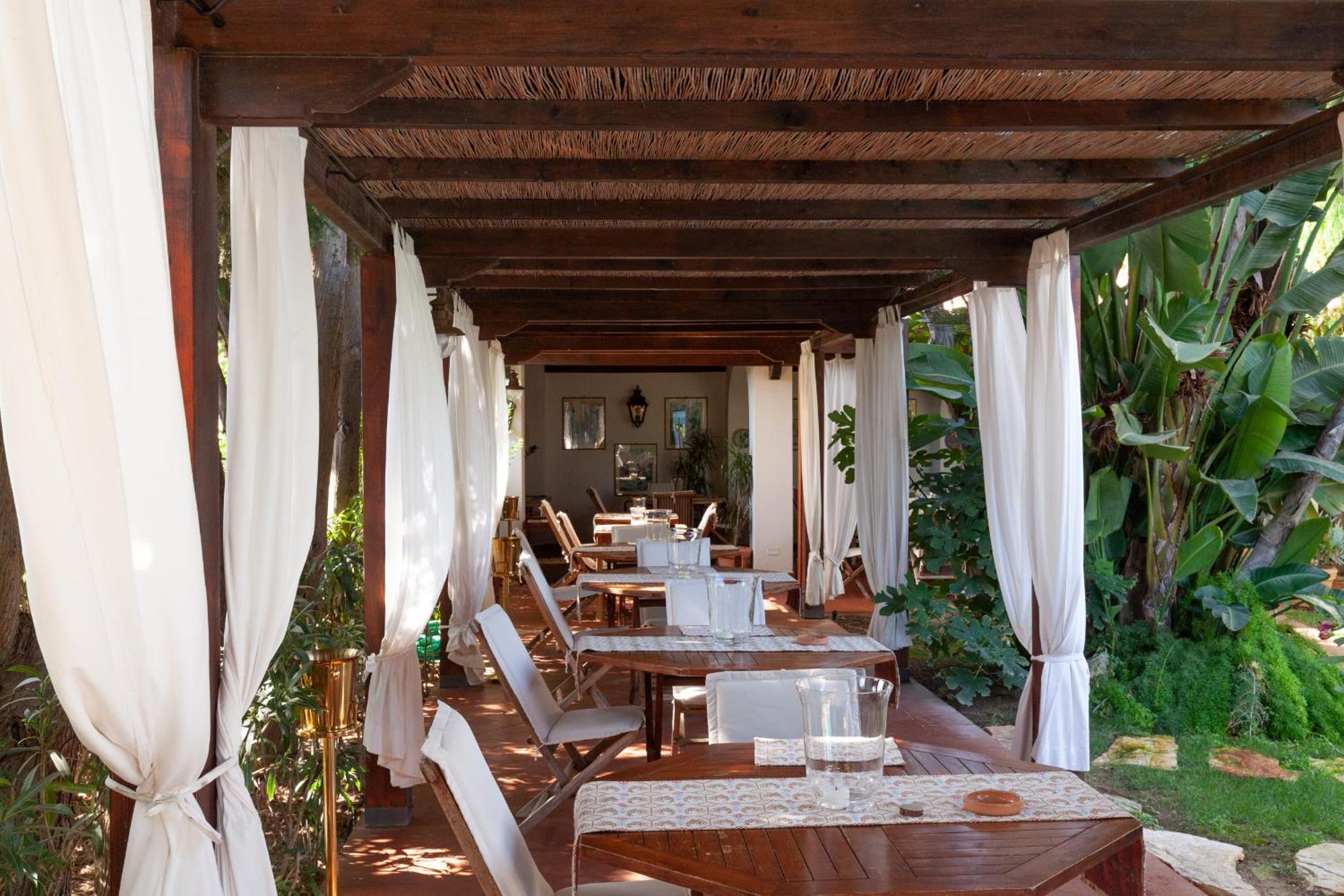 Nora Club Hotel & Spa Pula Kültér fotó